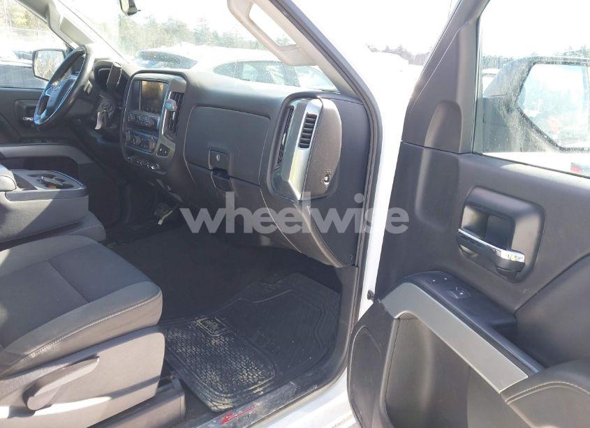 Photo 5 of 2015 Chevrolet Silverado 2500HD LT (VIN 1GC2KVEG3FZ116593)