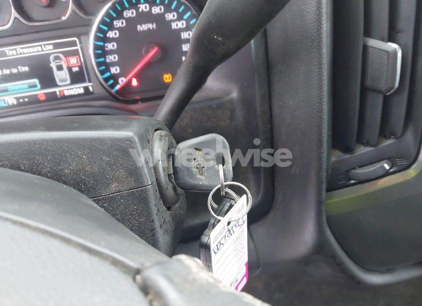 Photo 11 of 2015 Chevrolet Silverado 2500HD LT (VIN 1GC2KVEG4FZ555799)