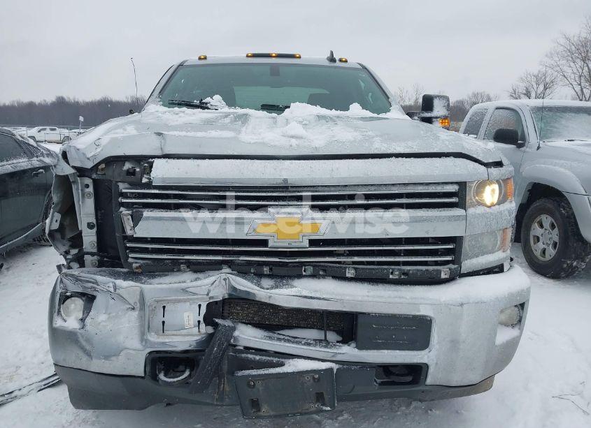 Photo 13 of 2015 Chevrolet Silverado 2500HD LT (VIN 1GC2KVEG4FZ555799)