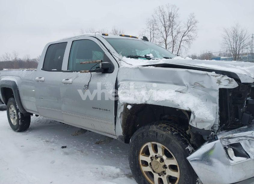 Photo 14 of 2015 Chevrolet Silverado 2500HD LT (VIN 1GC2KVEG4FZ555799)