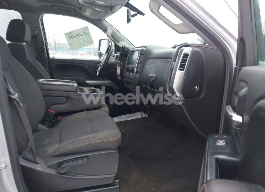 Photo 5 of 2015 Chevrolet Silverado 2500HD LT (VIN 1GC2KVEG4FZ555799)