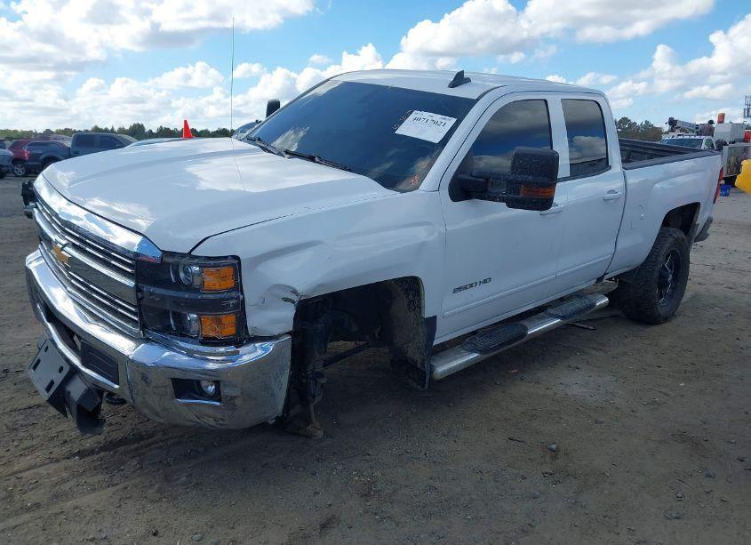 Photo 2 of 2016 Chevrolet Silverado 2500HD LT (VIN 1GC2KVEG4GZ203226)