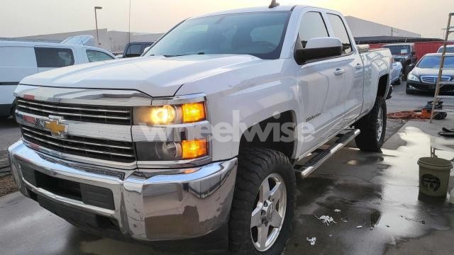 Photo 9 of 2015 CHEVROLET SILVERADO K2500 HEAVY DUTY LT (VIN 1GC2KVEG6FZ502571)
