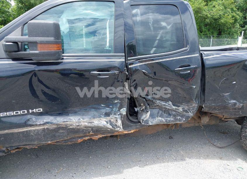 Photo 6 of 2015 Chevrolet Silverado 2500HD LT (VIN 1GC2KVEG6FZ509763)