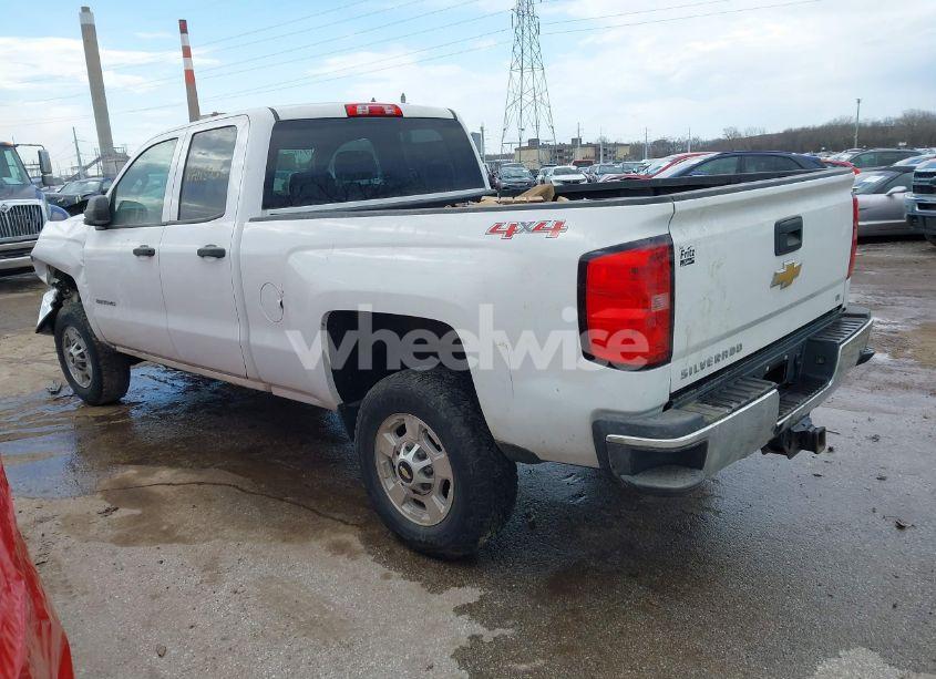 Photo 3 of 2015 Chevrolet Silverado 2500HD LT (VIN 1GC2KVEG7FZ105371)