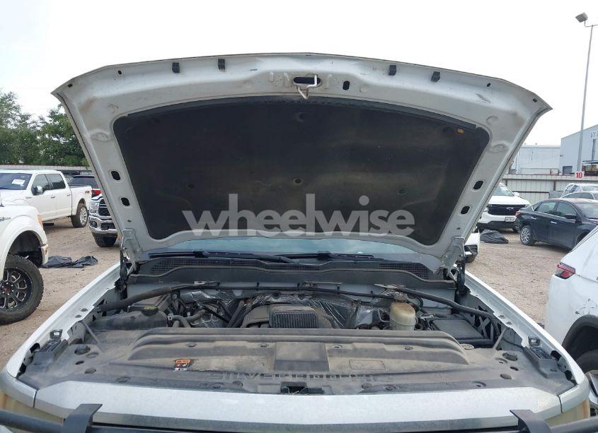 Photo 10 of 2015 Chevrolet Silverado 2500HD LT (VIN 1GC2KVEG8FZ544983)