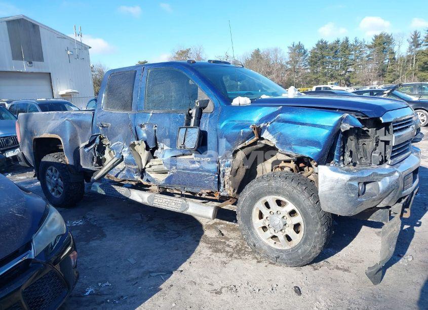 Photo 13 of 2015 Chevrolet Silverado 2500HD LT (VIN 1GC2KVEG8FZ549360)