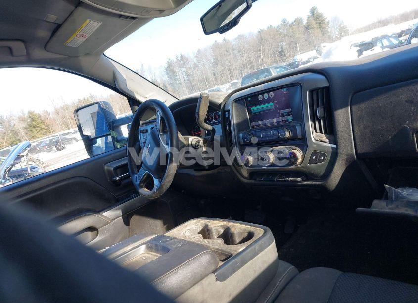 Photo 5 of 2015 Chevrolet Silverado 2500HD LT (VIN 1GC2KVEG8FZ549360)