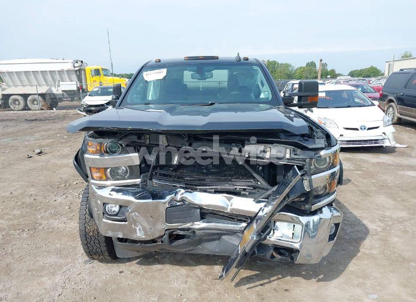 Photo 6 of 2017 Chevrolet Silverado 2500HD LT (VIN 1GC2KVEG8HZ194130)