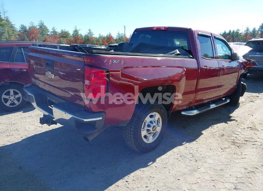 Photo 4 of 2018 Chevrolet Silverado 2500HD LT (VIN 1GC2KVEG8JZ235359)
