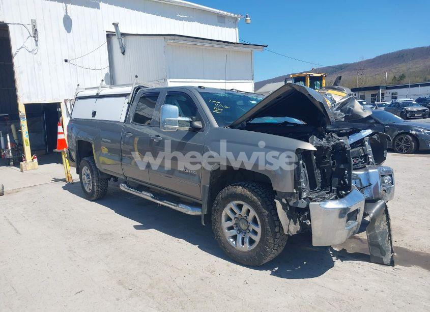 2017 Chevrolet Silverado 2500HD LT (VIN 1GC2KVEG9HZ173142) main photo