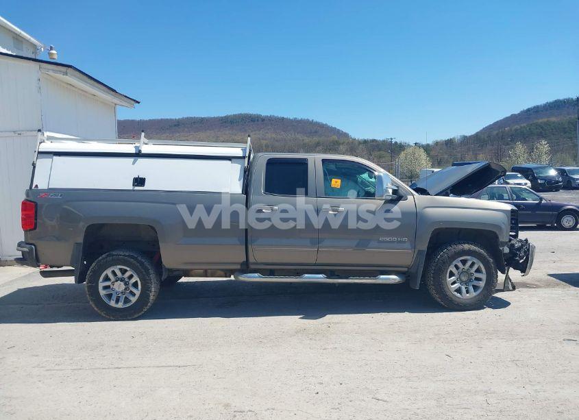 Photo 13 of 2017 Chevrolet Silverado 2500HD LT (VIN 1GC2KVEG9HZ173142)