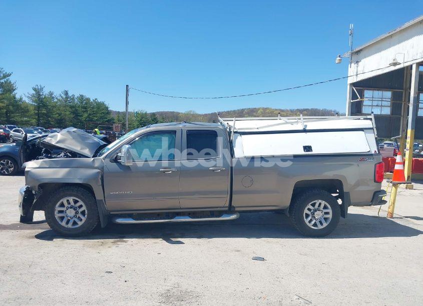 Photo 14 of 2017 Chevrolet Silverado 2500HD LT (VIN 1GC2KVEG9HZ173142)
