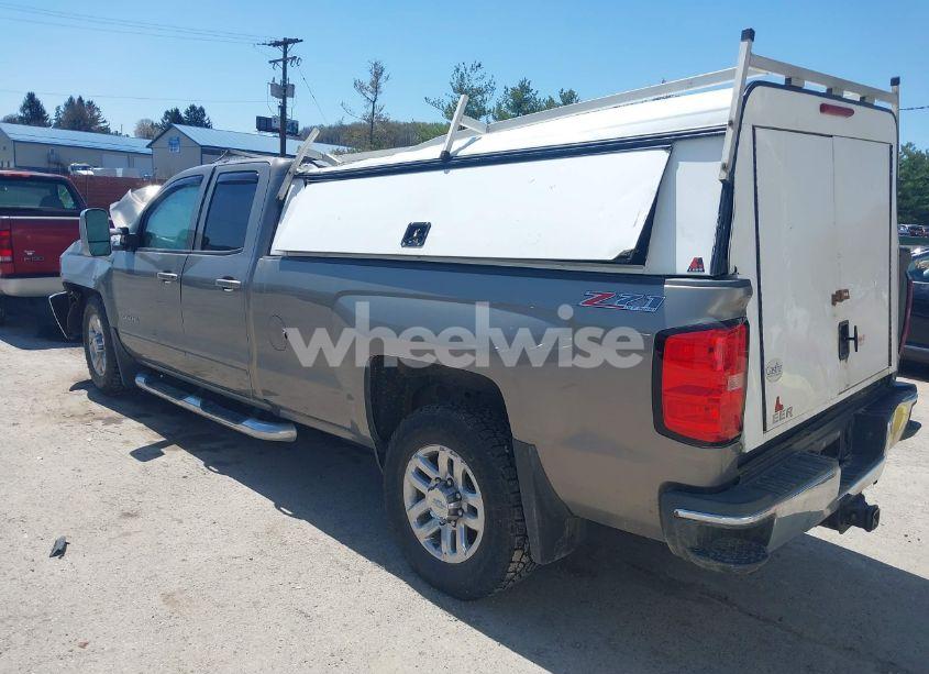 Photo 3 of 2017 Chevrolet Silverado 2500HD LT (VIN 1GC2KVEG9HZ173142)