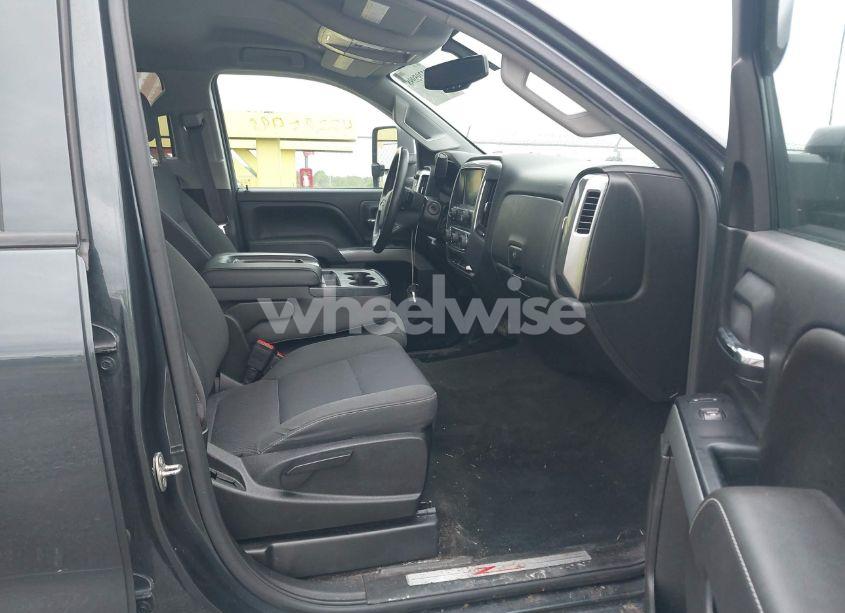 Photo 5 of 2017 Chevrolet Silverado 2500HD LT (VIN 1GC2KVEGXHZ187129)