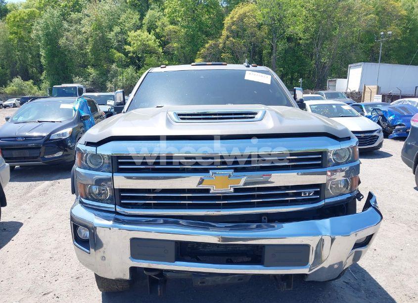 Photo 12 of 2017 Chevrolet Silverado 2500HD LTZ (VIN 1GC2KWEY0HZ258014)