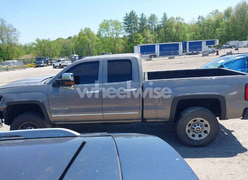 Photo 14 of 2017 Chevrolet Silverado 2500HD LTZ (VIN 1GC2KWEY0HZ258014)