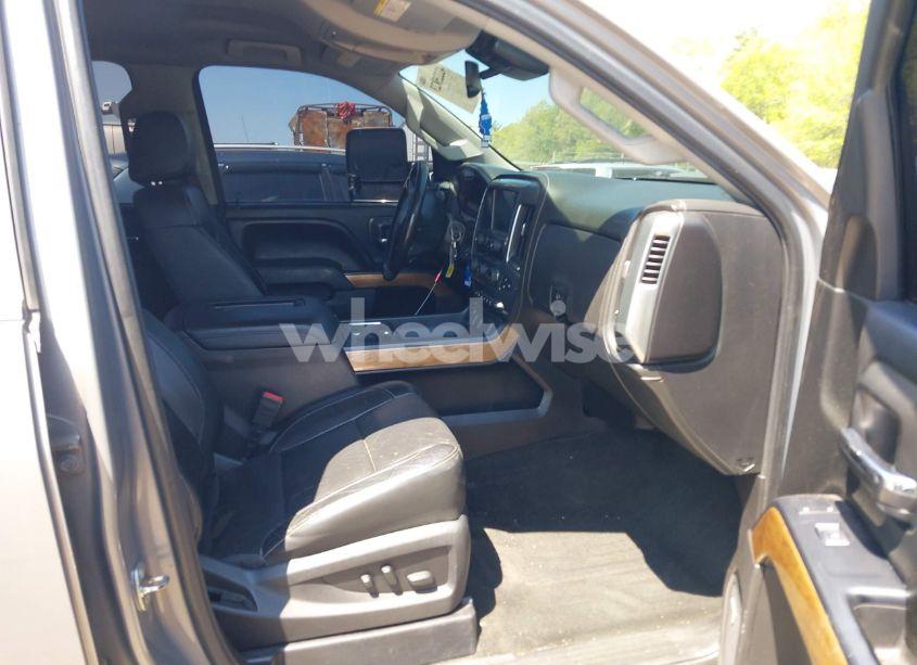 Photo 5 of 2017 Chevrolet Silverado 2500HD LTZ (VIN 1GC2KWEY0HZ258014)