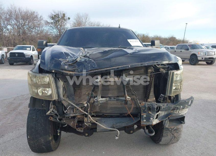 Photo 12 of 2011 Chevrolet Silverado 2500HD LT (VIN 1GC2KXC88BZ292640)