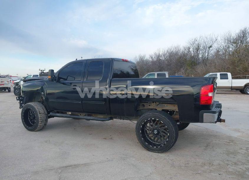 Photo 14 of 2011 Chevrolet Silverado 2500HD LT (VIN 1GC2KXC88BZ292640)