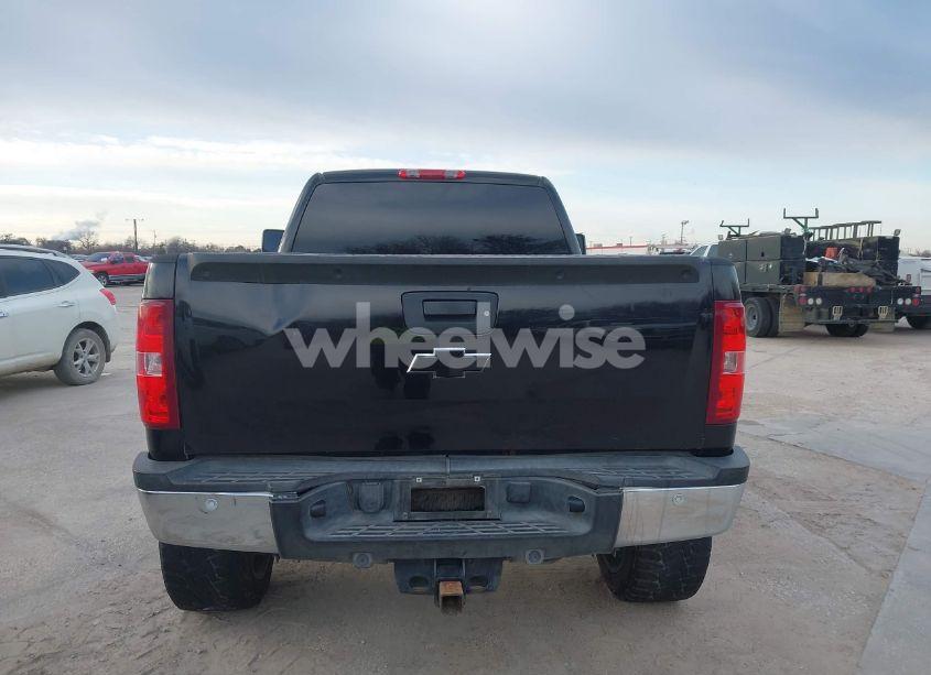 Photo 16 of 2011 Chevrolet Silverado 2500HD LT (VIN 1GC2KXC88BZ292640)