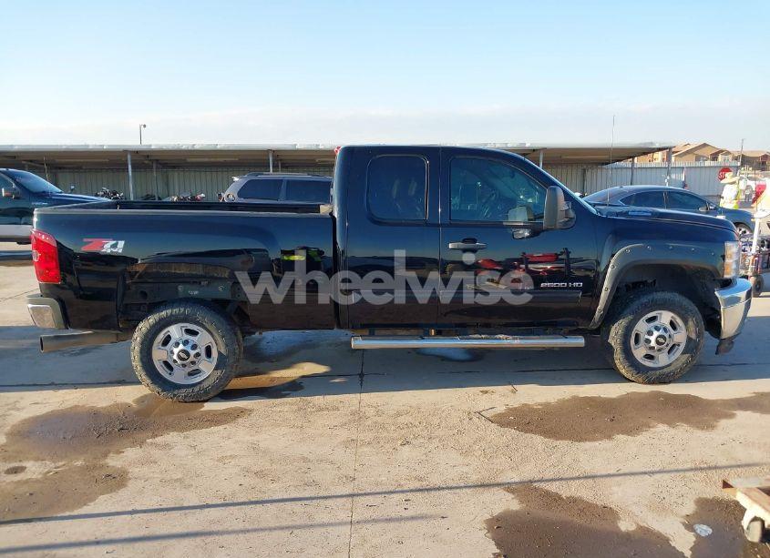 Photo 13 of 2013 Chevrolet Silverado 2500HD LT (VIN 1GC2KXC89DZ400413)