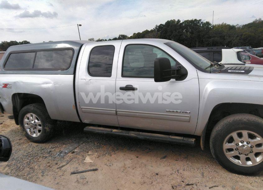 Photo 13 of 2012 Chevrolet Silverado 2500HD LT (VIN 1GC2KXCG1CZ337684)