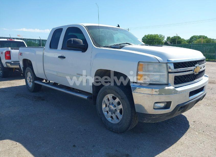2013 Chevrolet Silverado 2500HD LT (VIN 1GC2KXCG1DZ137101) main photo