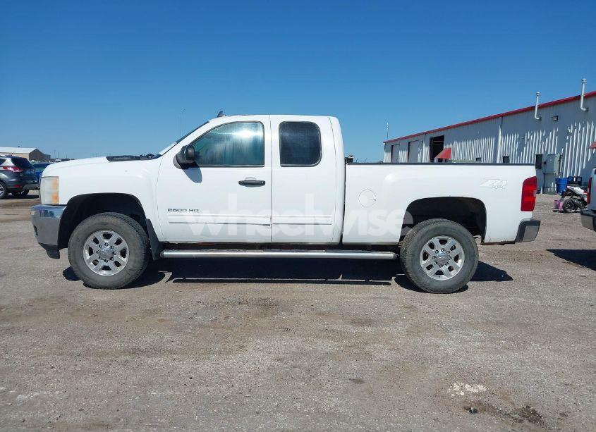 Photo 14 of 2013 Chevrolet Silverado 2500HD LT (VIN 1GC2KXCG1DZ137101)