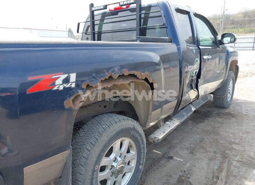 Photo 17 of 2011 Chevrolet Silverado 2500HD LT (VIN 1GC2KXCG2BZ221313)