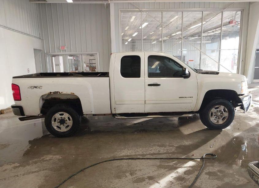 Photo 13 of 2011 Chevrolet Silverado 2500HD LT (VIN 1GC2KXCG3BZ227346)