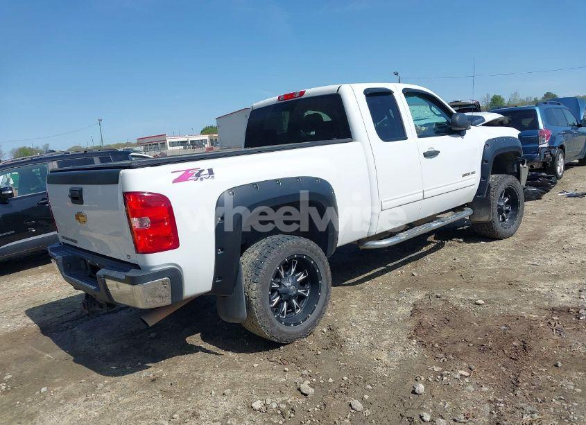 Photo 4 of 2012 Chevrolet Silverado 2500HD LT (VIN 1GC2KXCG5CZ348946)