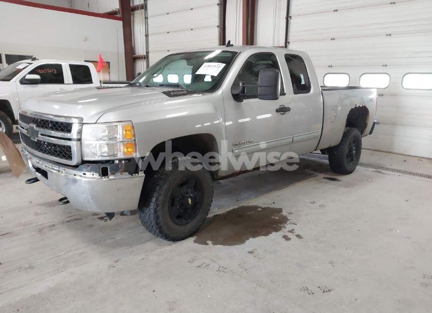 Photo 2 of 2011 Chevrolet Silverado 2500HD LT (VIN 1GC2KXCG6BZ199302)