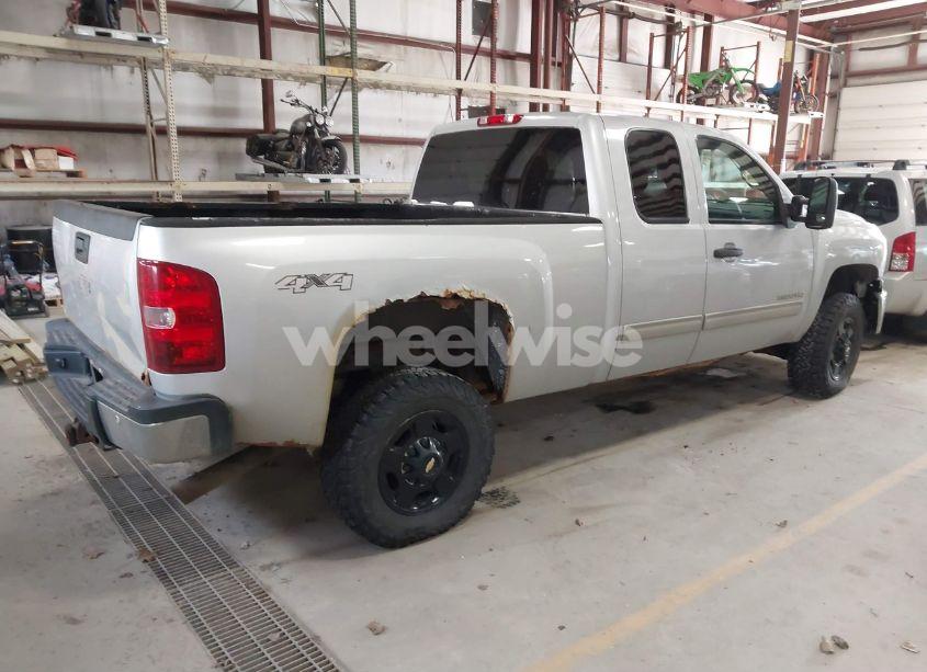 Photo 4 of 2011 Chevrolet Silverado 2500HD LT (VIN 1GC2KXCG6BZ199302)