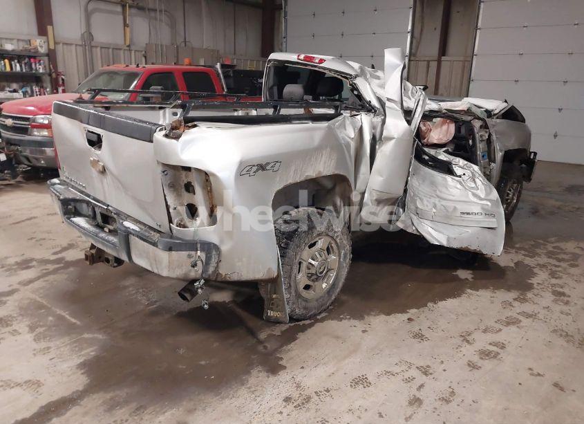 Photo 4 of 2011 Chevrolet Silverado 2500HD LT (VIN 1GC2KXCG7BZ381221)