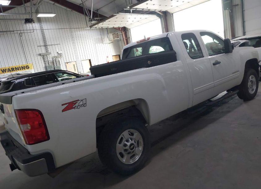 Photo 4 of 2011 Chevrolet Silverado 2500HD LT (VIN 1GC2KXCG9BZ373279)