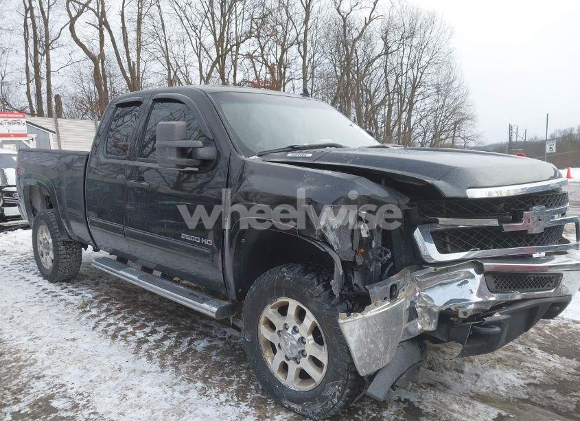 2011 Chevrolet Silverado 2500HD LT (VIN 1GC2KXCG9BZ399915) main photo