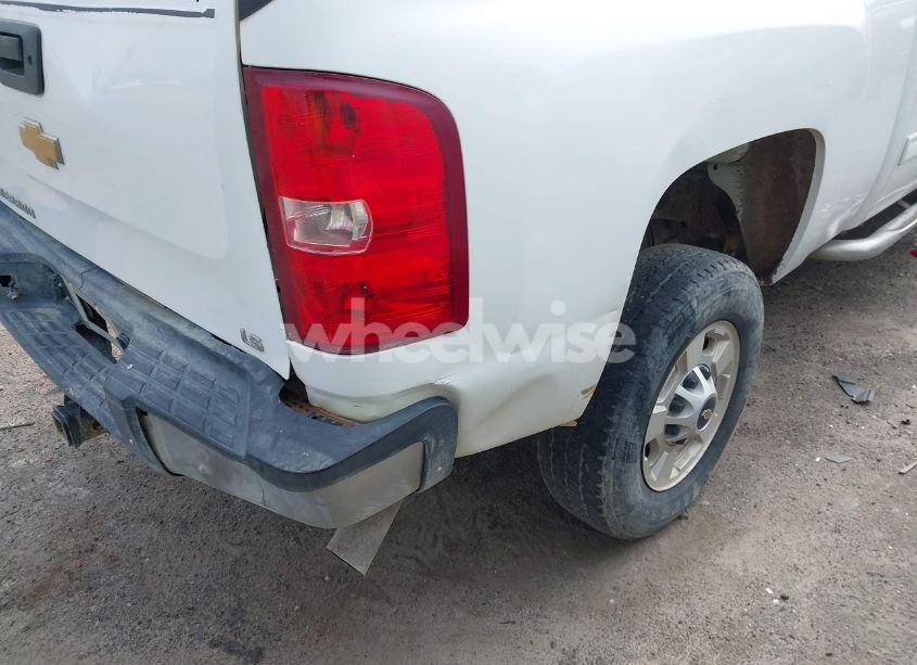 Photo 16 of 2011 Chevrolet Silverado 2500HD LT (VIN 1GC2KXCGXBZ311681)