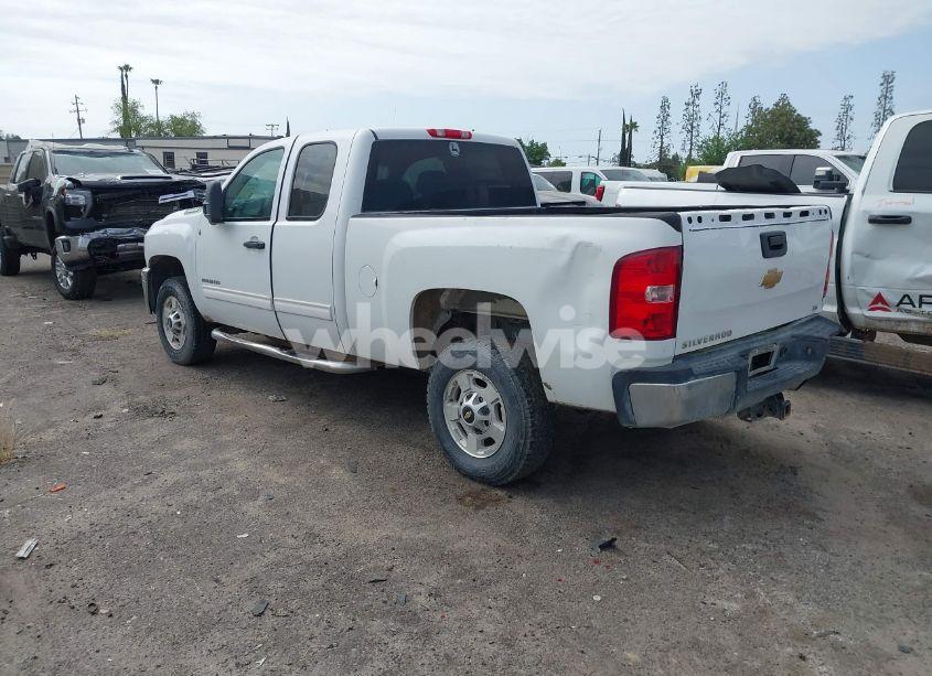 Photo 3 of 2011 Chevrolet Silverado 2500HD LT (VIN 1GC2KXCGXBZ311681)
