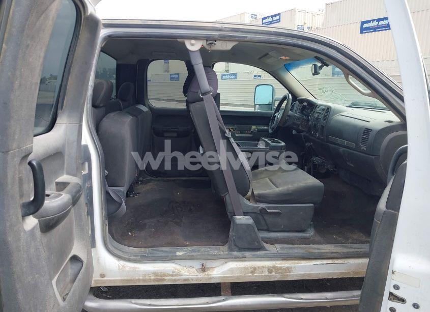 Photo 8 of 2011 Chevrolet Silverado 2500HD LT (VIN 1GC2KXCGXBZ311681)