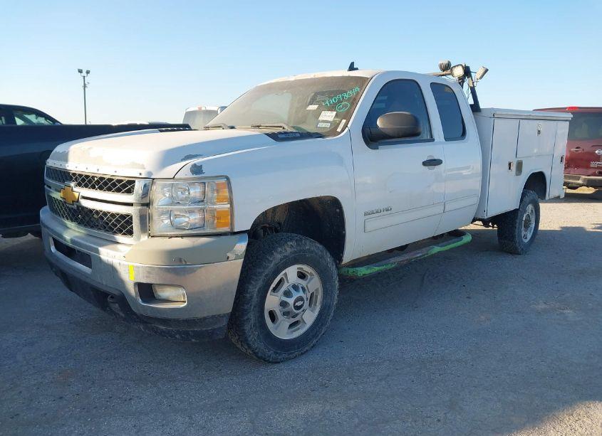 Photo 2 of 2012 Chevrolet Silverado 2500HD LT (VIN 1GC2KXCGXCZ222615)