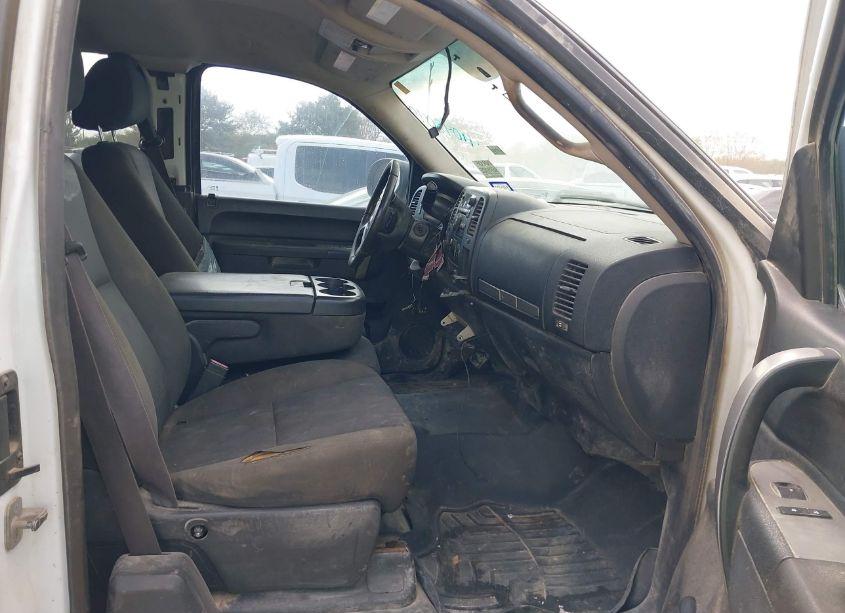 Photo 5 of 2012 Chevrolet Silverado 2500HD LT (VIN 1GC2KXCGXCZ222615)