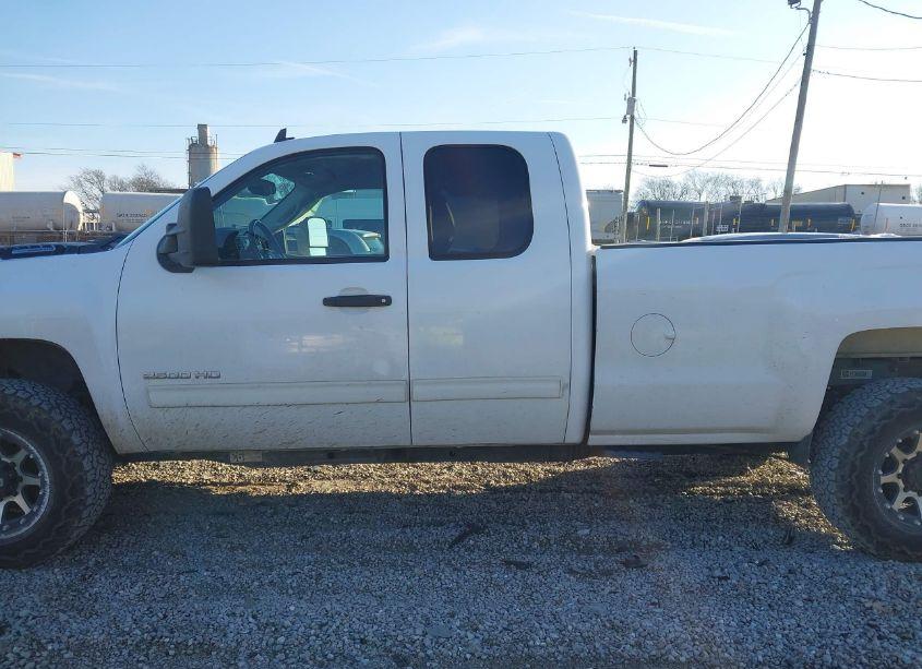 Photo 14 of 2011 Chevrolet Silverado 2500HD LT (VIN 1GC2KXE84BZ240922)