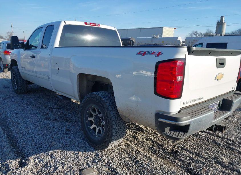 Photo 3 of 2011 Chevrolet Silverado 2500HD LT (VIN 1GC2KXE84BZ240922)