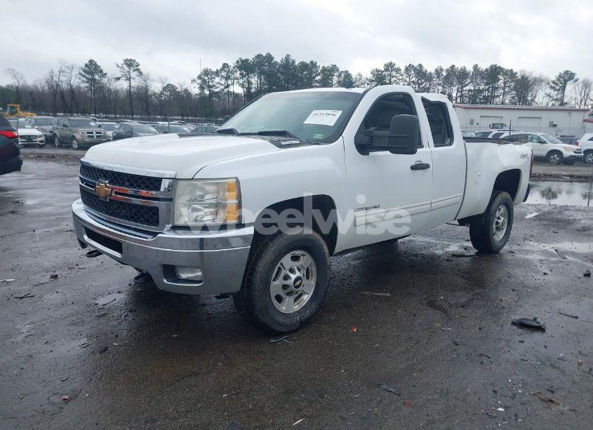 Photo 2 of 2011 Chevrolet Silverado 2500HD LT (VIN 1GC2KXE86BZ168380)