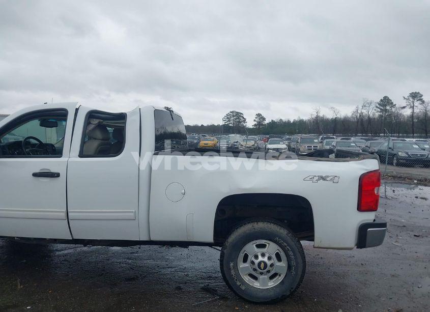 Photo 6 of 2011 Chevrolet Silverado 2500HD LT (VIN 1GC2KXE86BZ168380)