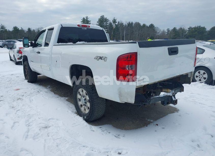 Photo 3 of 2012 Chevrolet Silverado 2500HD LT (VIN 1GC2KXE87CZ123434)