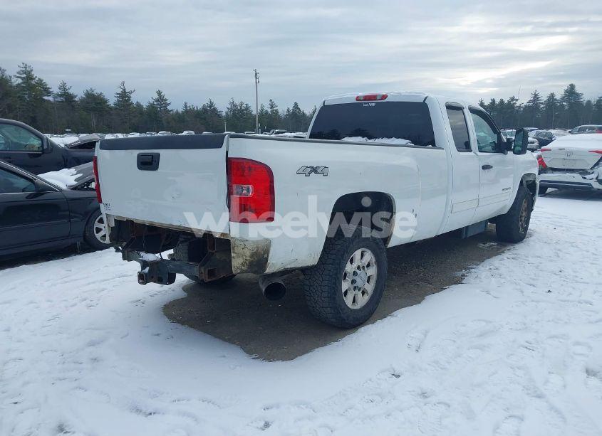 Photo 4 of 2012 Chevrolet Silverado 2500HD LT (VIN 1GC2KXE87CZ123434)