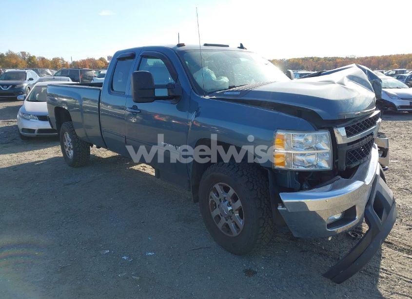 2013 Chevrolet Silverado 2500HD LTZ (VIN 1GC2KYC87DZ385335) main photo