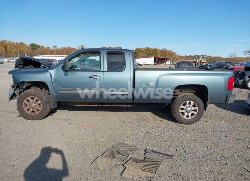 Photo 14 of 2013 Chevrolet Silverado 2500HD LTZ (VIN 1GC2KYC87DZ385335)
